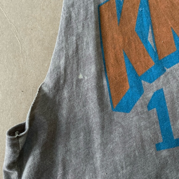 New York Knicks Graphic Tank Top - Picture 7 of 10